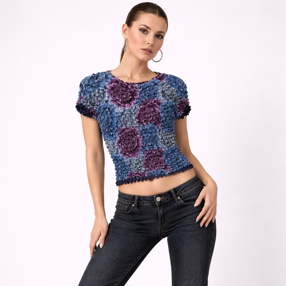 2/$20 Vintage Y2K Popcorn / Bubble 3D Texture Floral One Size Top